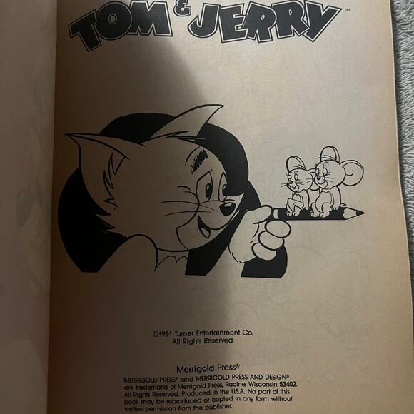 1981 Merrigold Press Tom and Jerry Color and Activity Book - Picture 2 of 3